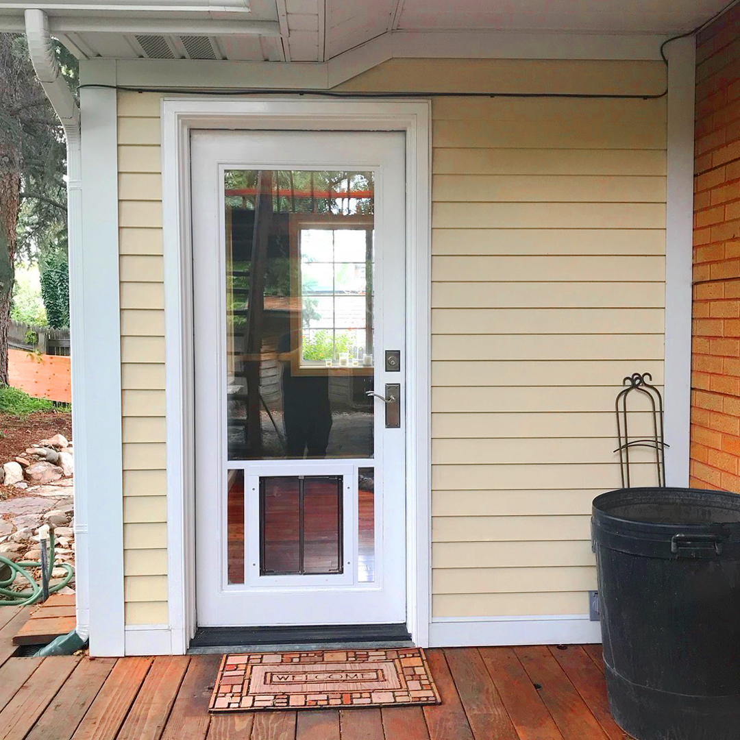 Glass Door and Built-In PlexiDor Pet Door
