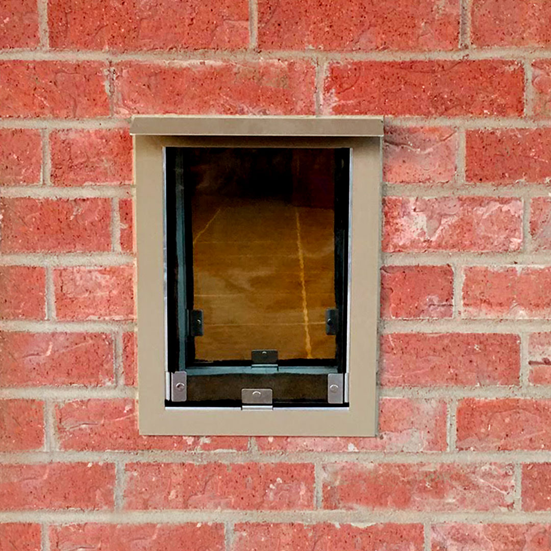 Glass Door and Built-In PlexiDor Pet Door